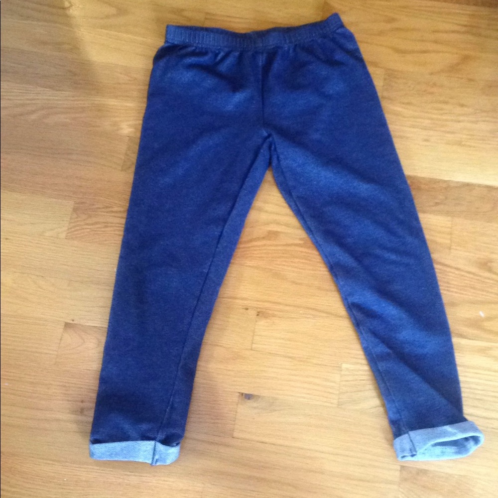 A pair of jegging's